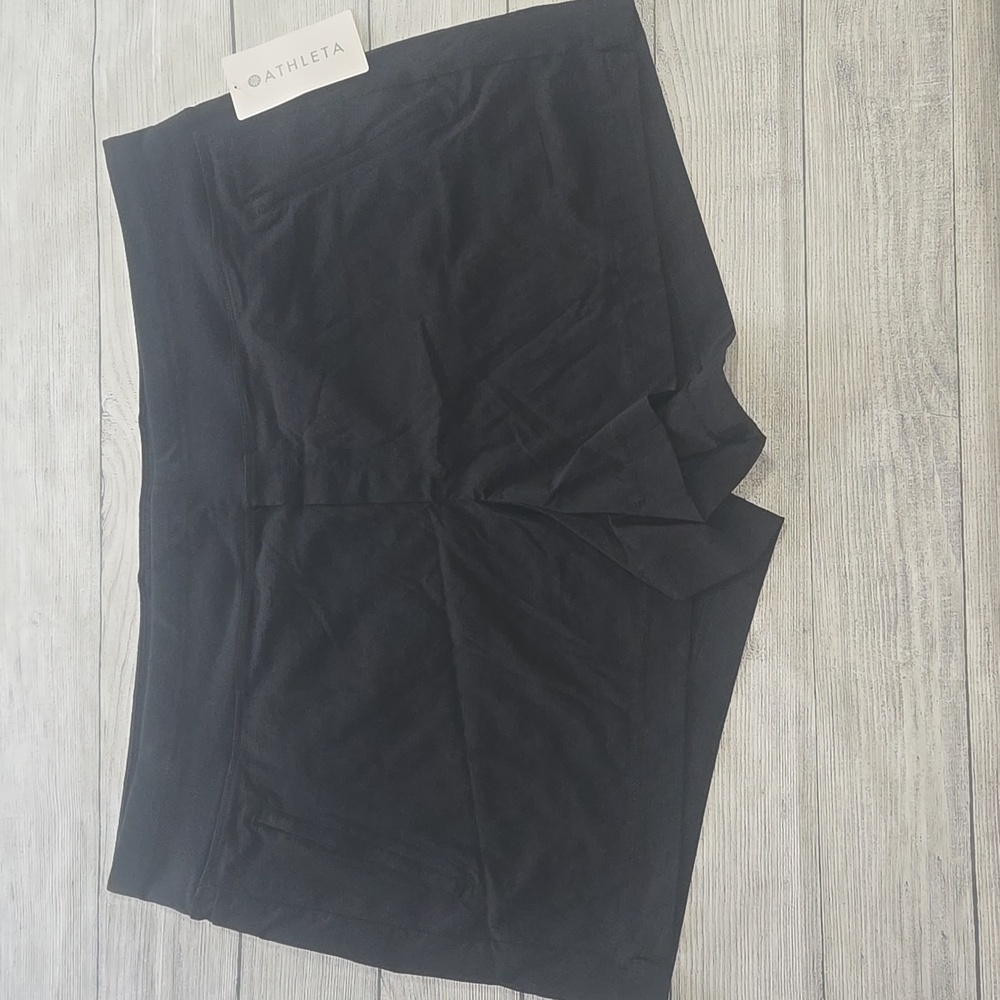 Athleta Women's Trekkie North Shorts Black Size 26 NWT